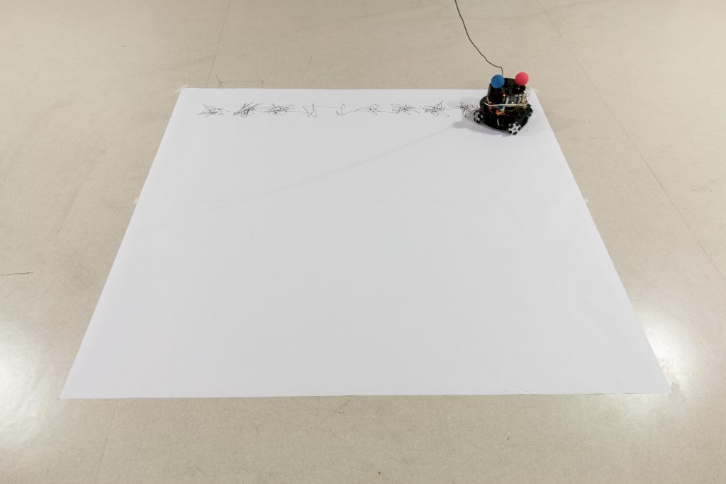 Shirky's Eye, 352 x 352 cm