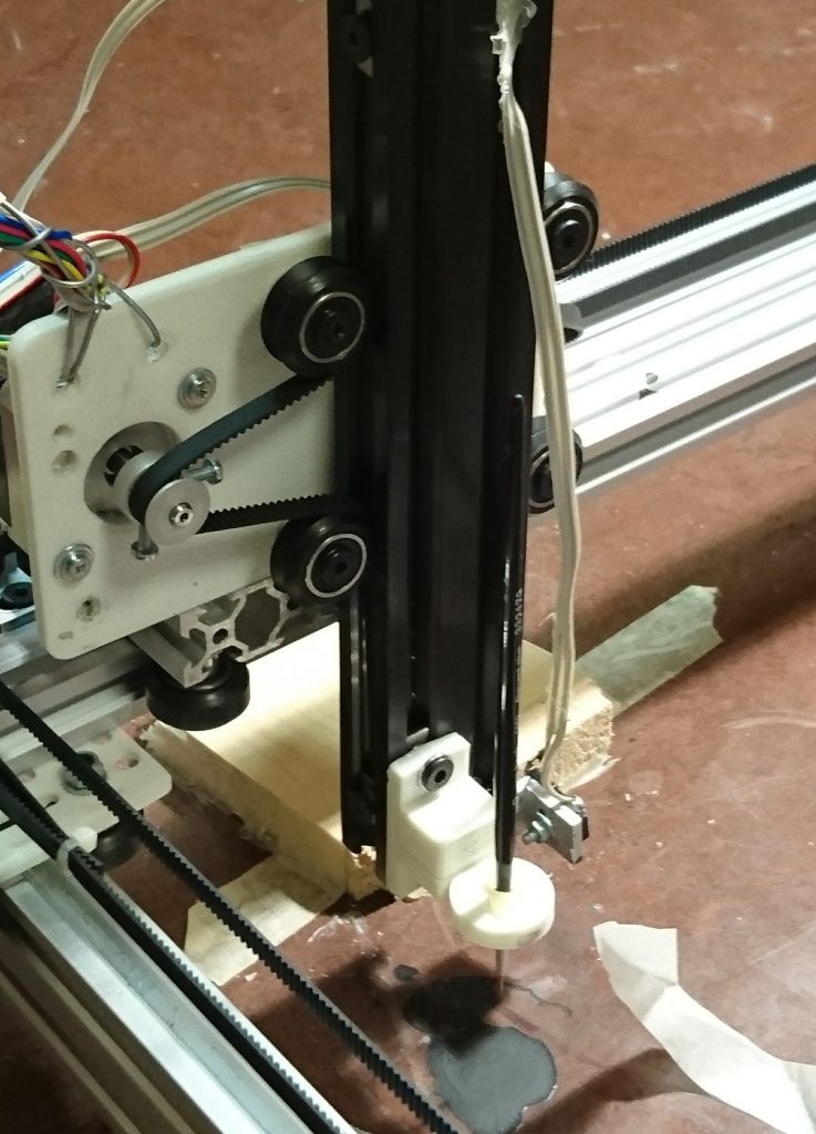 Queen Maxima Portrait – detail z axis and brush holder
